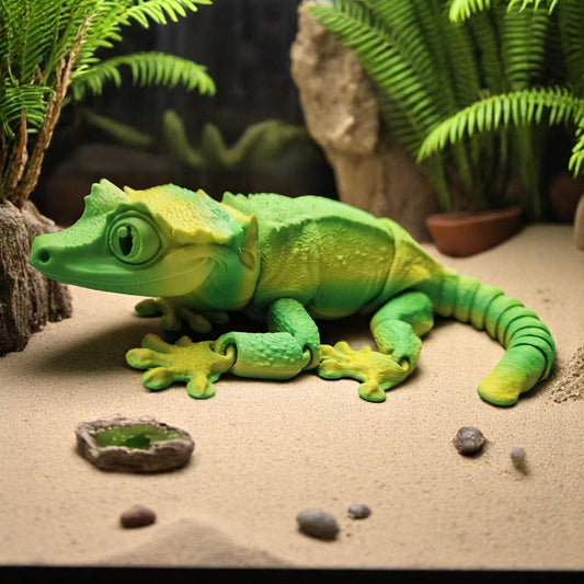 Articulated Crested Gecko Figure - Bendable Lizard Toy for Reptile Enthusiasts - Unique Posable Decor