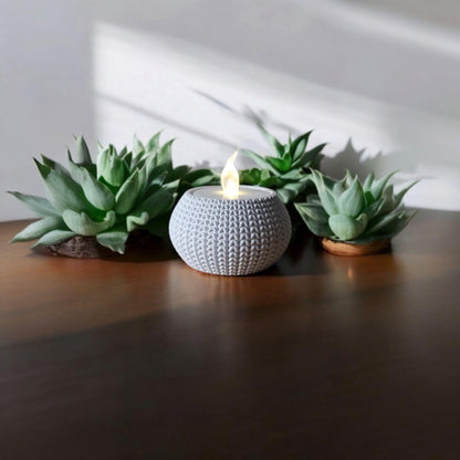 Charming Knitted Pattern Tea Light Holder Set with Flickering LED Candles (Multiple Options)